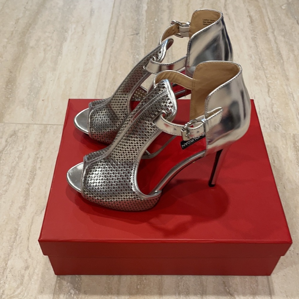 Charles Jourdan Silver Heels-Size 9